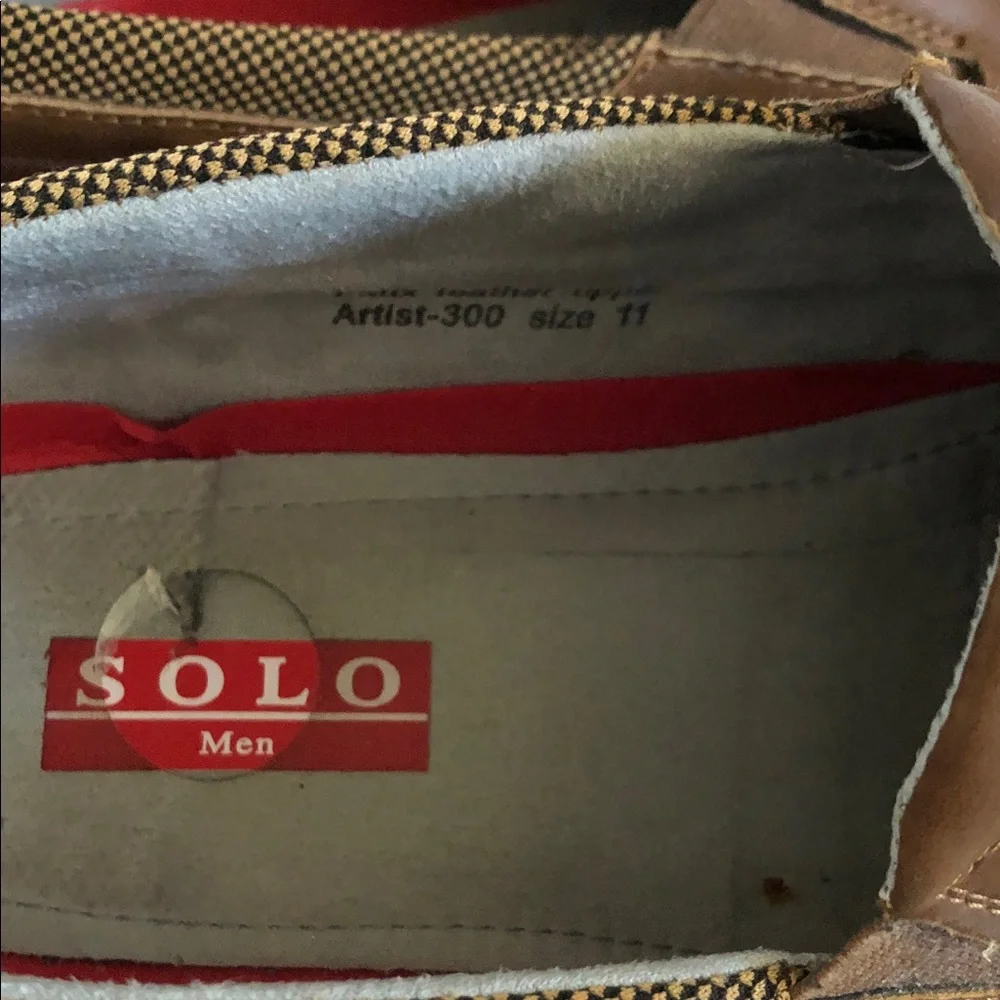 solo Men's Tan Slip-On Leather Loafers